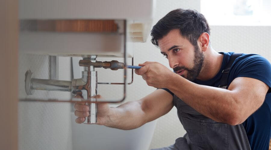 Professional water heater installation services in Groesbeck, TX